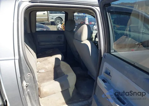 2006 Dodge Dakota Slt z USA, uszkodzony, nr VIN 1D7HW48NX6S639546